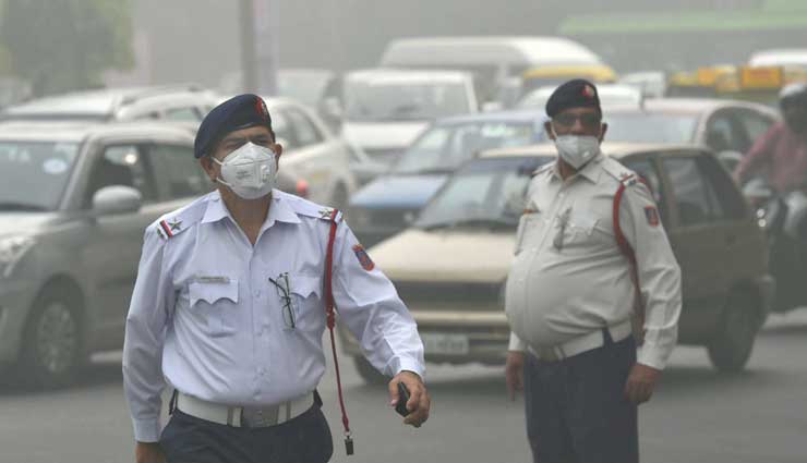 विशेषज्ञों का दावा - दिल्ली-NCR में प्रदूषण का सेहत पर पड़ रहा है रोजाना 15 से 20 सिगरेट पीने के बराबर का असर