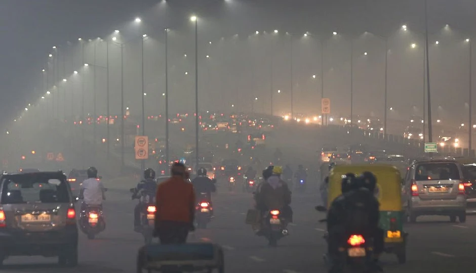 दिल्ली में अब भी सांस लेना मुश्किल, हवा में जहर बरकरार, चांदनी चौक का AQI 294, एनसीआर में भी हाल चिंताजनक