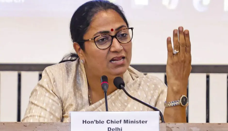 दिल्ली में IAS अफसरों के बड़े फेरबदल, फाइनेंस से उद्योग विभाग तक ताबड़तोड़ ट्रांसफर, प्रशासन में हड़कंप