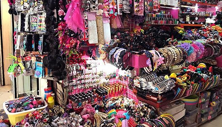 shopping in delhi,markets in delhi,delhi shopping destinations,lajpat nagar market,karol bagh market,sarojini nagar market,chandni chowk market,greater kailash market,khan market delhi,shopping malls in delhi,street shopping in delhi,best places to shop in delhi,delhi shopping guide,delhi markets for clothes,delhi markets for jewelry,delhi markets for handicrafts,delhi markets for electronics,delhi markets for books,delhi markets for spices,budget shopping in delhi,luxury shopping in delhi