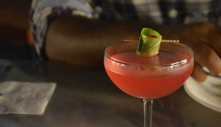 3 tamarind cocktails from around the world,tamarind cocktails,cocktails around the world,best cocktails around the world,tamarind whiskey sour,portland,tamarind punch,new york,delhi sour,houston,tx