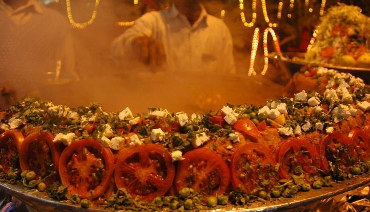 दिल्ली के हर गली की शान हैं ये 10 स्ट्रीट फूड, घूमने जाएं तो जरूर लें इनका स्वाद 