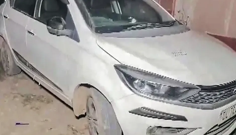 3 शव, बंद कार और ‘बाबा’! पीरागढ़ी केस में दिल्ली पुलिस को मिला बड़ा सुराग, CCTV ने खोला रहस्य