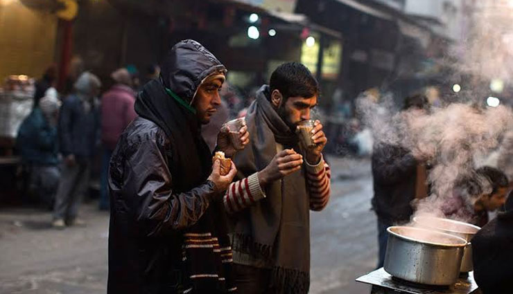 दिल्ली में अधिकतम तापमान में आई गिरावट, टूटा 22 सालों का रेकॉर्ड, 12 डिग्री पहुंचा तापमान