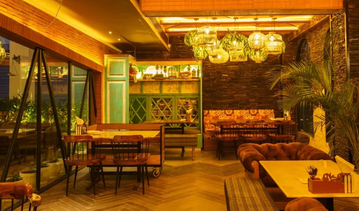 pocket friendly places for foodies in delhi,holiday,travel,tourism