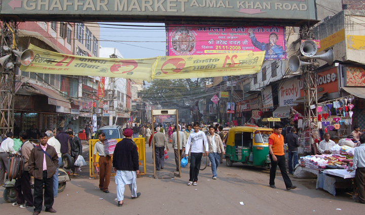 want to buy electronic goods at low prices come to these markets of delhi,holiday,travel,tourism