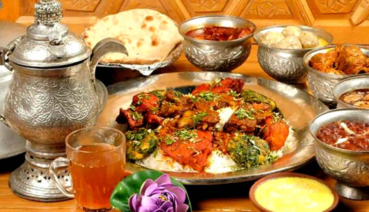 mouthwatering delicious kashmiri dishes,most famous kashmiri dishes,rogan josh,mutton fried rice,shahi korma,rista,haleem