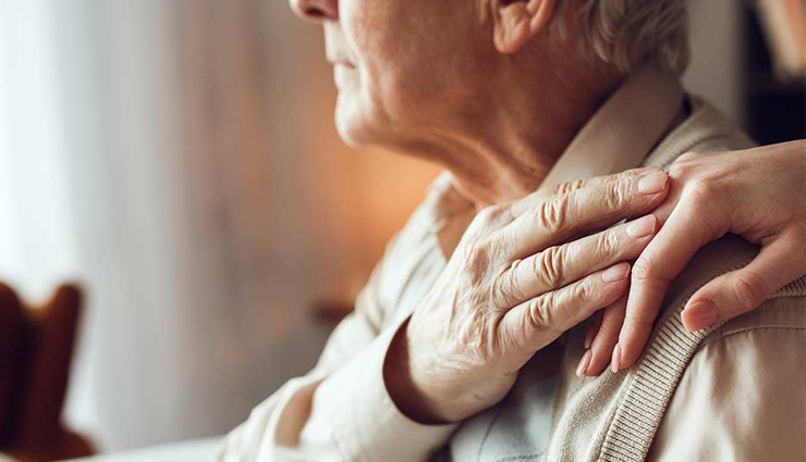 स्मृति को प्रभावित करती है डिमेंशिया बीमारी, दिनचर्या में ये सुधार लाकर रिस्क को करें कम 