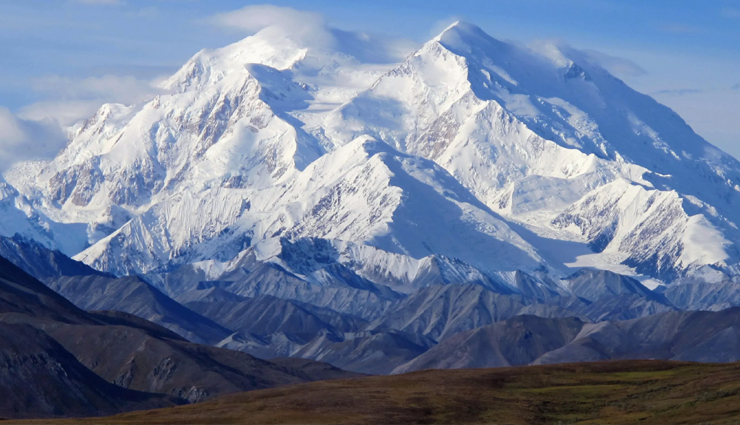 deadliest mountains,world most dangerous peaks,dangerous mountain climbs,treacherous summits,high-risk mountaineering,perilous mountain ascents,risky mountain expeditions,deadly mountain peaks,extreme climbing challenges,dangerous alpine adventures