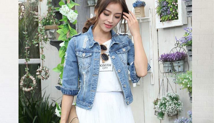 ये ट्रेंडी डेनिम जैकेट दिलाएगी आपको अट्रैक्टिव लुक, जरूर करें ट्राई denim jacket,attractive look with a denim jacket,stylish look with denim jacket,fashion trends,fashion tips,trendy denim jackets