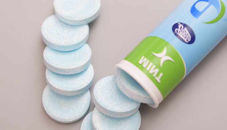 yellow nails,yellow nails problem,yellow nail treatment,healthy nails,nails care tips,nails care,beauty,nails beauty,nails beauty tips