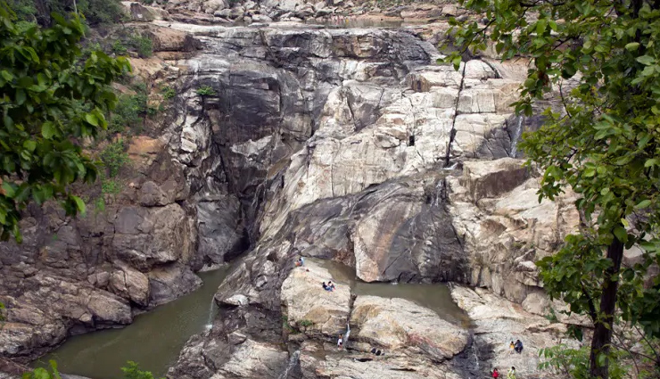 baidyanath temple,nandan pahar,the naulakha temple,the basukinath temple,tapovan temples and caves,attractions to visit in deogarh,jharkhand,temples in deogarh