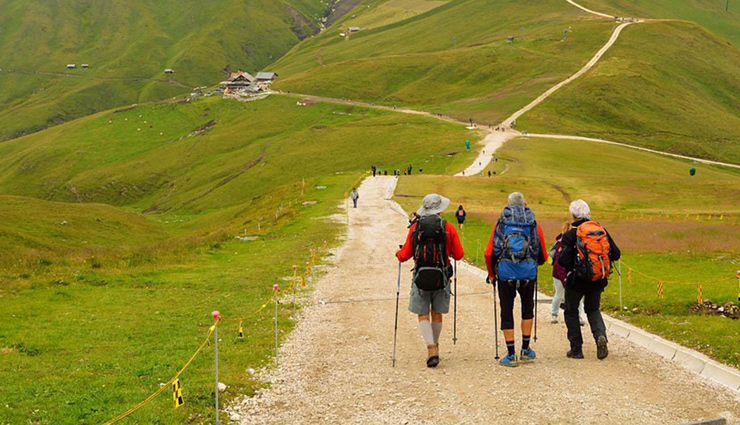 best treks of india,best trekking fields,himalayan treks,tourist destinations,best weather for trip,trip in budget,trip in november,budget price trip,travel tips,travel guide,india tourism