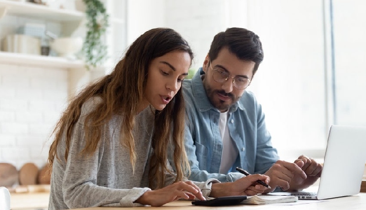 holding partner back,relationship growth,supporting partner’s success,limiting partner’s development,making decisions for partner,healthy relationship dynamics,empowering relationship,relationship empowerment,nurturing partnership,building stronger relationships