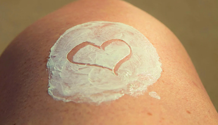 nipple hair removal,safe hair removal methods,effective hair removal techniques,shaving breast nipples,tweezing nipple hair,depilatory creams for nipple hair,laser hair removal for breast nipples,electrolysis for nipple hair,natural remedies for nipple hair removal,turmeric and milk paste for hair removal