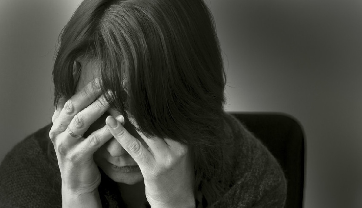 effects of sugar,sugar impact on health,processed sugar,sugar consumption,weight gain,insulin spike,diabetes risk,sugary beverages,soda and health,harmful sugar,sugar and body,reducing sugar intake,sugar health risks