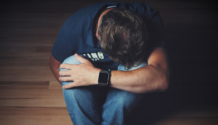 vitamin d deficiency in men,physical changes due to low vitamin d,symptoms of vitamin d deficiency,fatigue and weakness from low vitamin d,bone pain and muscle pain,hair loss and vitamin d deficiency,depression from low vitamin d,reduced testosterone levels vitamin d,managing vitamin d deficiency,vitamin d supplements for men