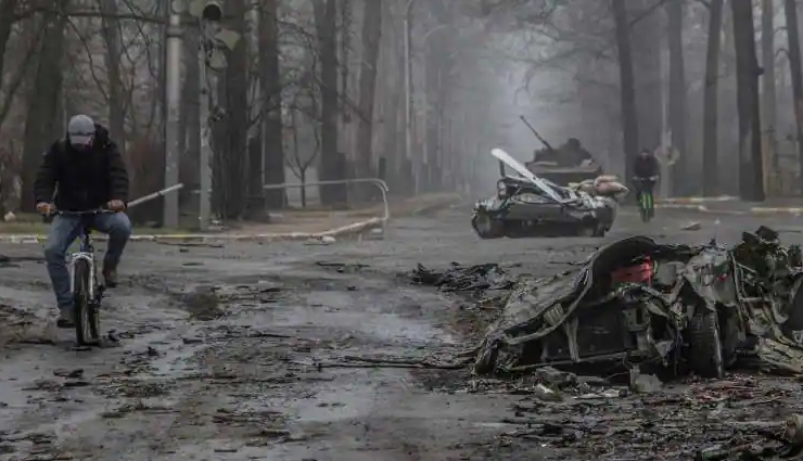 deserted places in the world,the town of kolmanskop,namibia,the valley of mills,sorrento,italy,the fishing village of houtouwan,china,carbide willson ruins,quebec,canada,the ghost village of kayakoy,turkey,chernobyl exclusion zone,ukraine