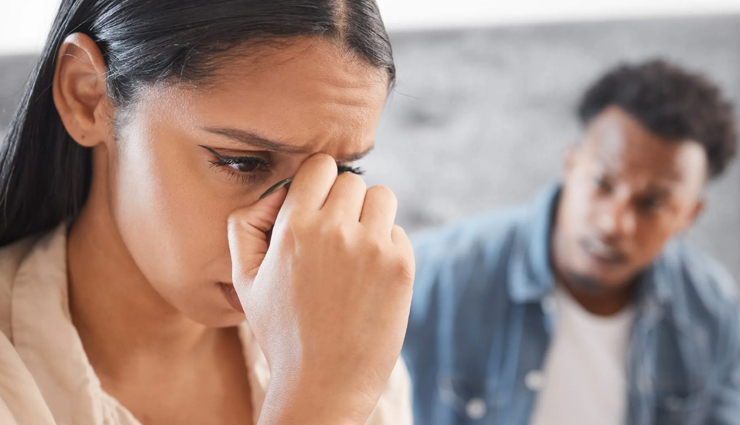 end an unhealthy relationship,unhealthy romantic relationship,toxic relationship,leave a toxic relationship,unsafe relationship,abused or under threat,woman get out of an unhealthy relationship,advice on how to get out of a relationship,damaged emotional health,plan to get out of the toxic relationship,remind yourself that you deserve better,deal with an unhealthy relationship,abusive or toxic partners,walk away from the relationship,love,affection,and respect,make up your mind to end the relationship,explore the option to rationalize it with a therapist,third person,choose yourself and take charge of your own life,stop expecting change,endure or stay in bad relationships,unhealthy behaviors,important steps to leaving a dynamic,hurting your partner,honesty about leaving,confront your partner,emotional abuse,do not let them convince you to stay,emotional drama