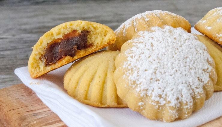 maamoul,luqaimat,umm ali,baklava,kanafeh,desserts,popular desserts in bahrain