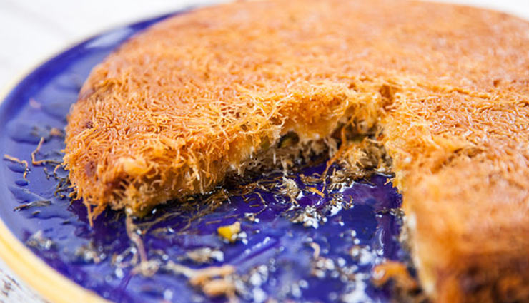 maamoul,luqaimat,umm ali,baklava,kanafeh,desserts,popular desserts in bahrain