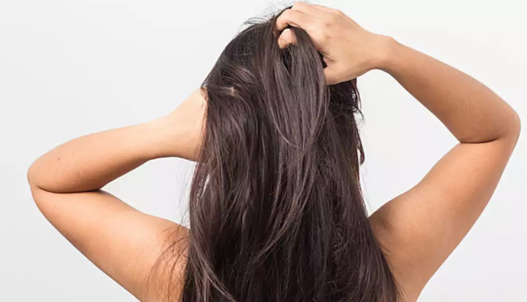 6 Simple Ways To Detox Your Scalp Naturally