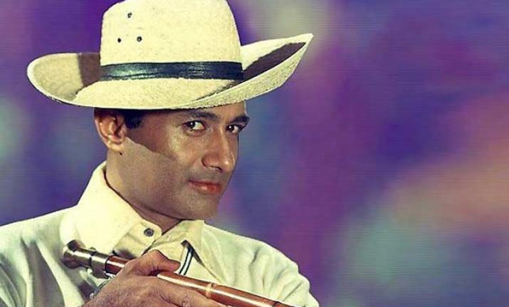 om puri,dev anand,farooq shiekh,reema lagoo,inder kumar,deven sharma,bollywood celebs who died of heart attack,bollywood celebs,sridevi,bollywood,bollywood news