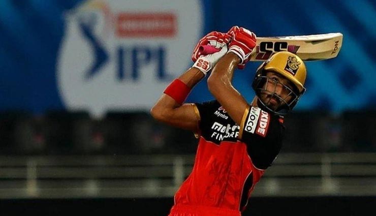 IPL 2020 : कौन हैं डेब्यू मैच में अर्धशतक लगाने वाले देवदत्त पडीक्कल, रणजी-विजय हजारे-सैयद मुश्तका अली ट्रॉफी में भी कर चुके यह कारनामा