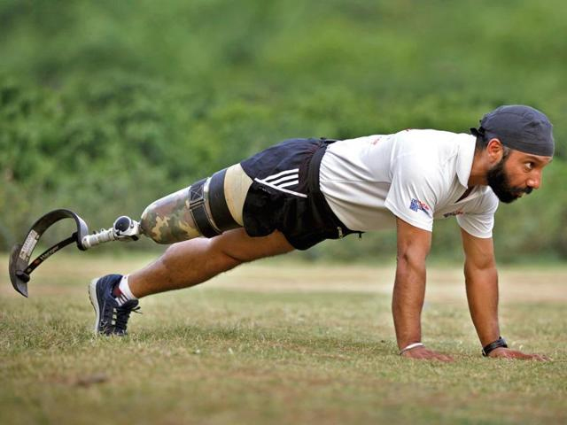 amputated kargil hero,devender pal singh,last victory lap,devender pal singh runner,news,jammu and kashmir