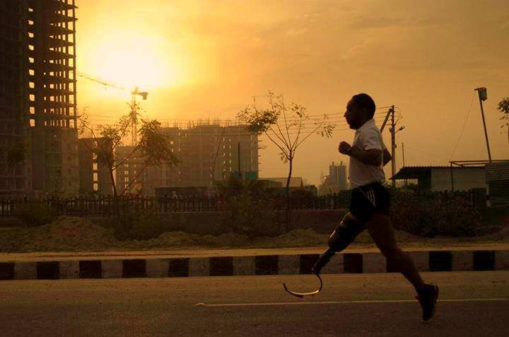 amputated kargil hero,devender pal singh,last victory lap,devender pal singh runner,news,jammu and kashmir