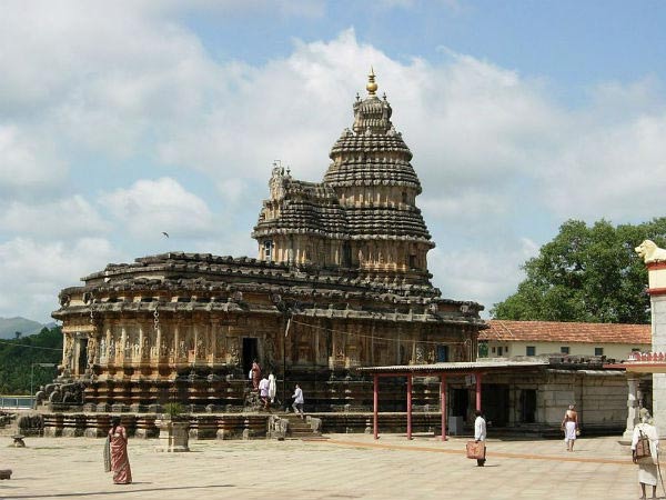 navratri 2019,9 temples of 9 devi,devi temples,shailputri temple,varanasi,brahmacharini temple,varanasi,chandraghanta temple,varanasi,kushmanda temple,kanpur,skandamata temple,varanasi,katyayani temple,karnataka,kalratri temple,varanasi,mahagauri temple,ludhiana,siddhidatri temple,sagar