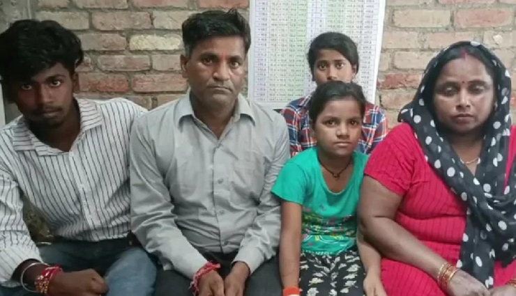 'तुम बहुत घर-घर तिरंगा बांट रहे हो, सिर तन से जुदा कर देंगे...', UP में आंगनबाड़ी कार्यकर्ता को धमकी