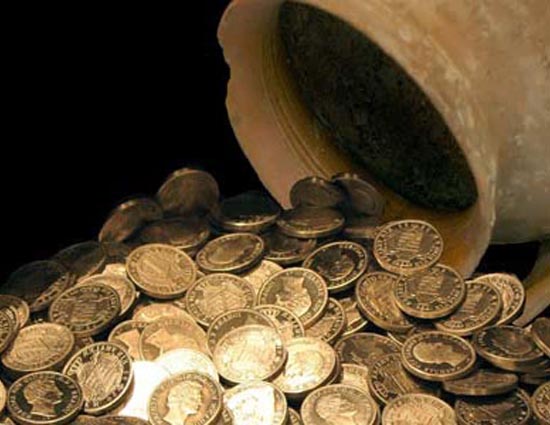 दरिद्रता, गरीबी और कर्ज से छुटकारा पाकर आमिर बनने के लिए करें ये उपाय