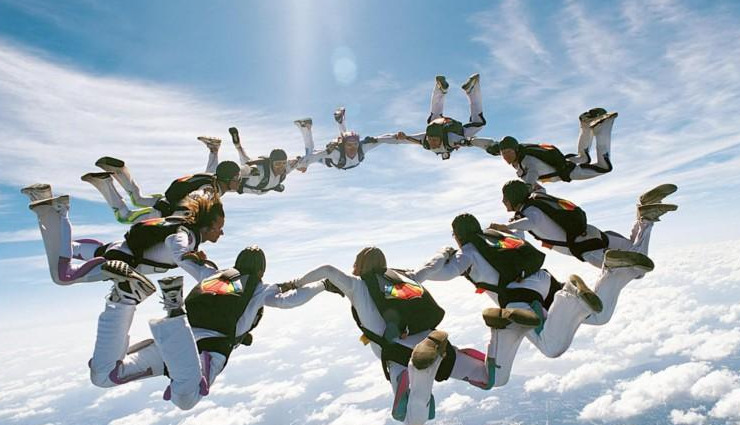 8 places to enjoy skydiving in india,best skydiving spots in india,skydiving adventures in india,tandem jumps india,static jumps india,aamby valley skydiving,deesa skydiving,dhana skydiving,narnaul skydiving,bir billing skydiving,mysore skydiving,aligarh skydiving,pondicherry skydiving,skydiving training india,skydiving camps india