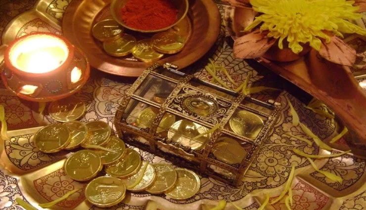 Dhanteras 2019:  जाने धनतेरस के दिन क्‍या सावधानियां बरतनी चाहिए, भूलकर भी न खरीदें ये चीजें