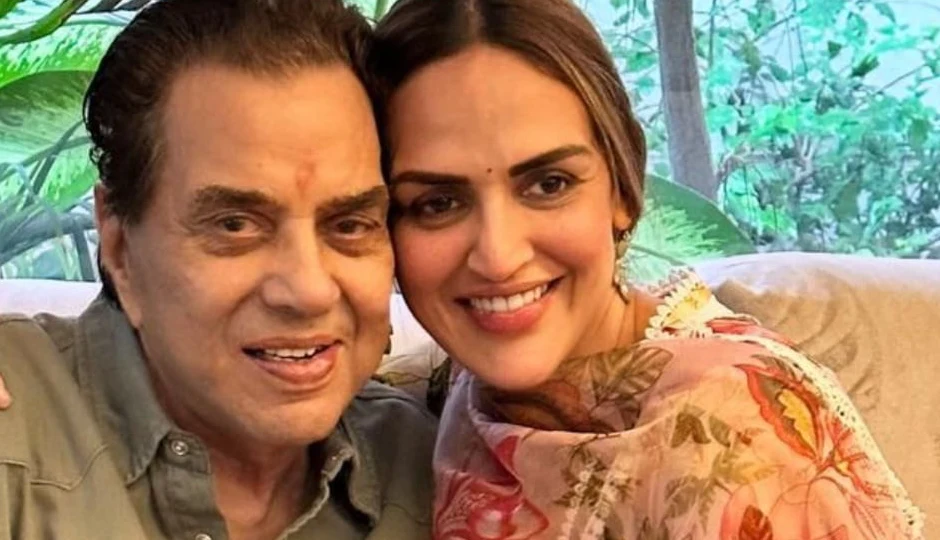 'पापा की तबीयत स्थिर है, उनके जल्द ठीक होने की दुआ करें', धर्मेंद्र के निधन की अफवाहों पर बेटी ईशा देओल का बयान
