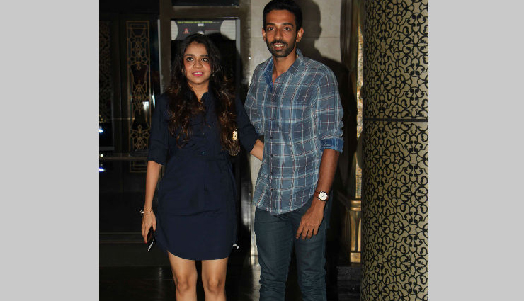 zaheer khans engagement party was not a normal affair- see pics,zaheer khan and agarika ghatge engagement party,indian cricketer,stars in engagement party