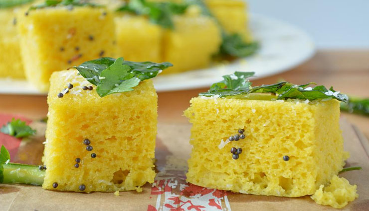 बिना सूजी और बेसन का 'ढोकला', बनता है स्पंजी और टेस्टी #Recipe