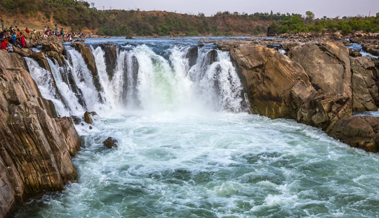 spectacular waterfalls in india,best waterfalls to visit in india,famous indian waterfalls,exploring india majestic waterfalls,top waterfall destinations in india,must-see waterfalls in india,natural wonders indian waterfalls,scenic waterfalls in india,india iconic cascades,chasing waterfalls in india