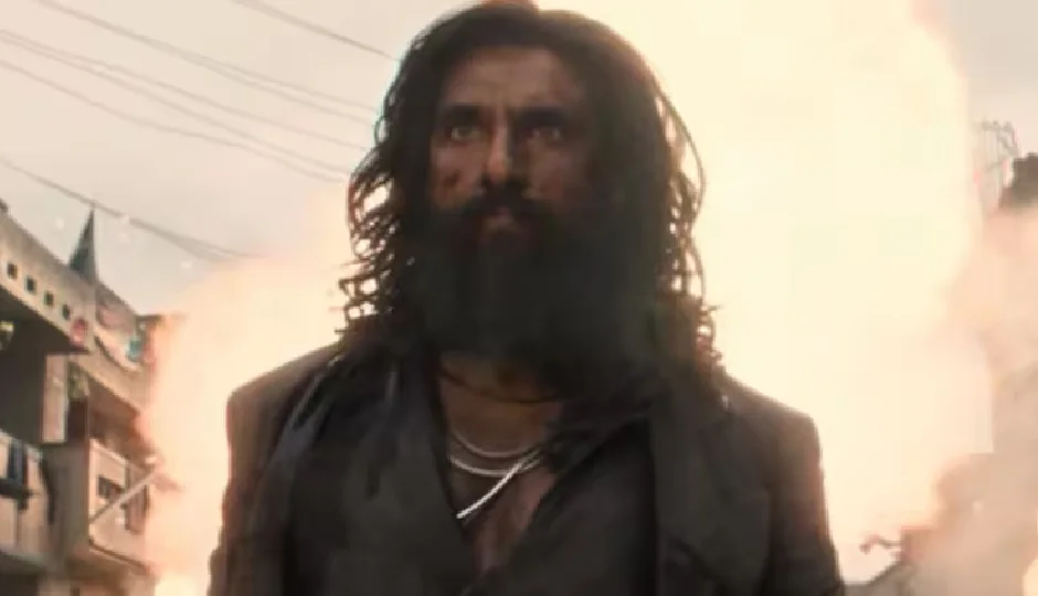 ‘हमजा’ बनकर छाए रणवीर सिंह, रोंगटे खड़े कर देने वाला है ‘धुरंधर 2’ का ट्रेलर; फैंस बोले– ये फिल्म बनाएगी नया रिकॉर्ड