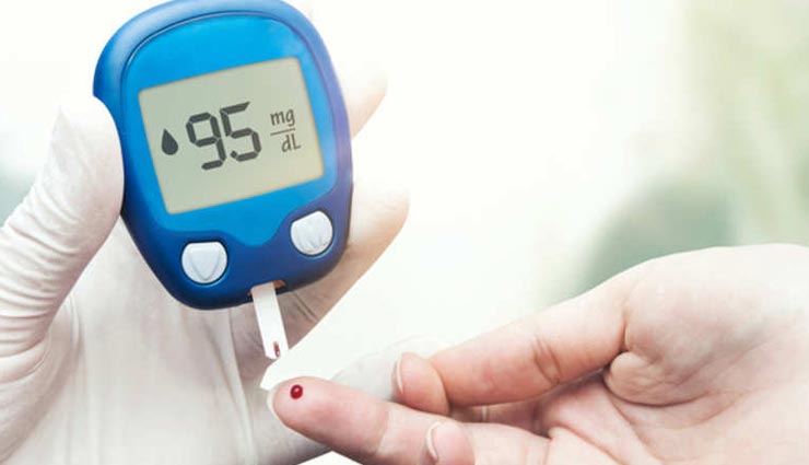 लगातार बढ़ रहा डायबिटीज का खतरा, कंट्रोल करने के लिए आजमाए ये नुस्खें