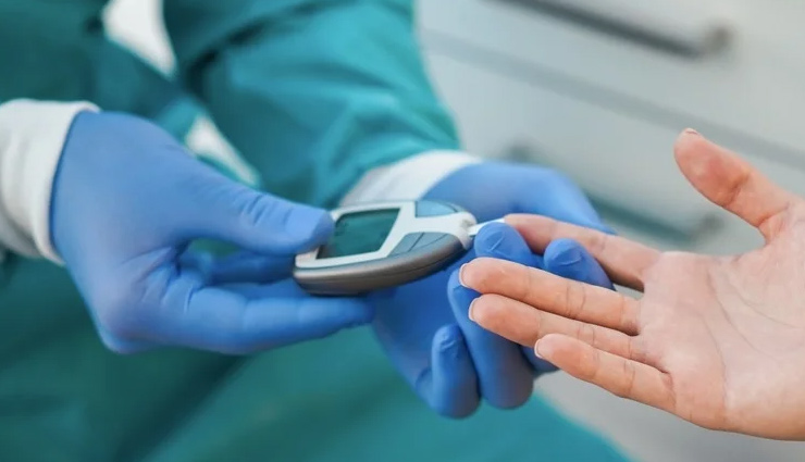 potato,disadvantages of potato,calorie,gas trouble,overweight,fatty,sugar,diabetes,bp,bloating,health news in hindi