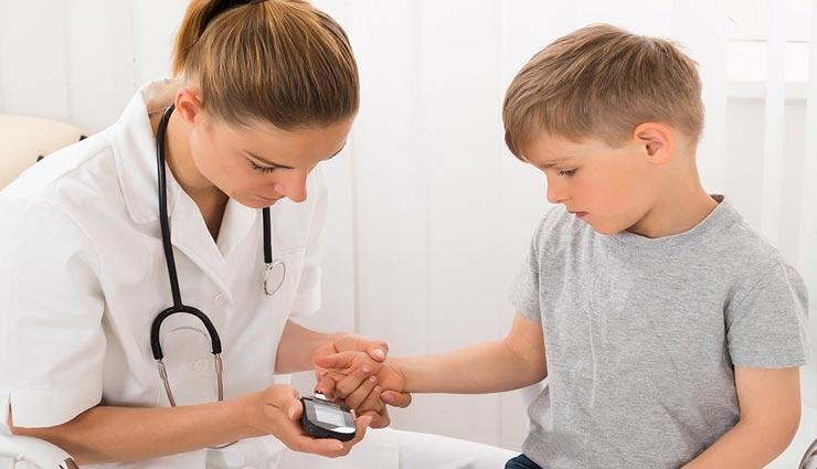 ये 5 खाद्य पदार्थ बना रहे हैं बच्चों को डायबिटीज का शिकार, जानें और बदले उनकी आदतें