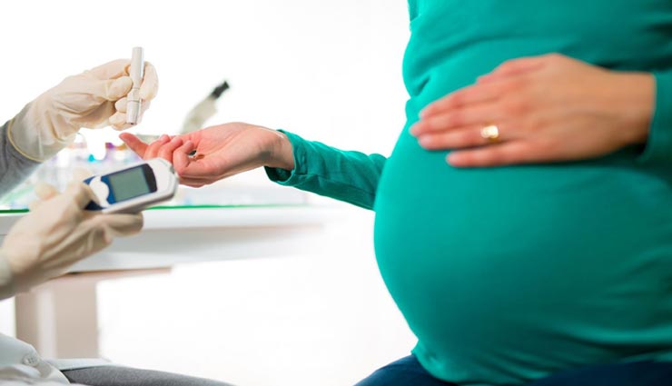 महिलाओं को करना पड़ता हैं प्रेगनेंसी में इन 5 हैल्थ प्रॉब्लम्स का सामना, जानें बचाव के टिप्स
Health tips,health tips in hindi,health problems,pregnancy tips,pregnancy problems