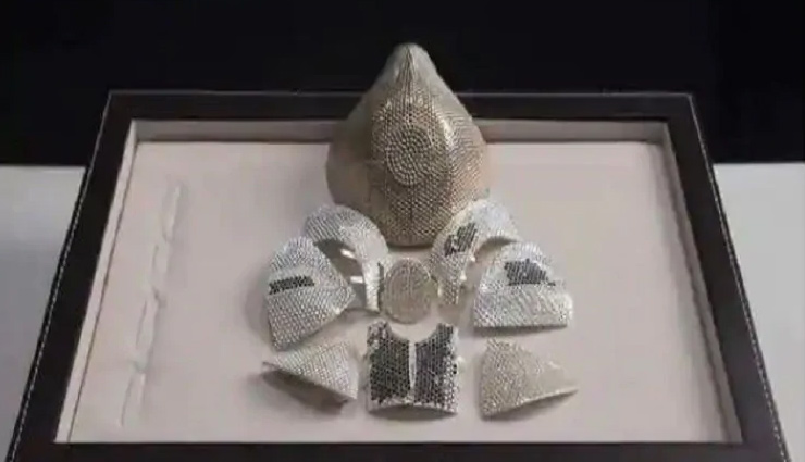 ये है दुनिया का सबसे महंगा मास्क, जड़े है हीरे, जानें कीमत