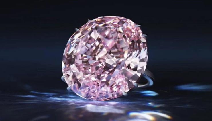 weird news,weird incident,labour found 3 diamond,madhya pradesh,panna
