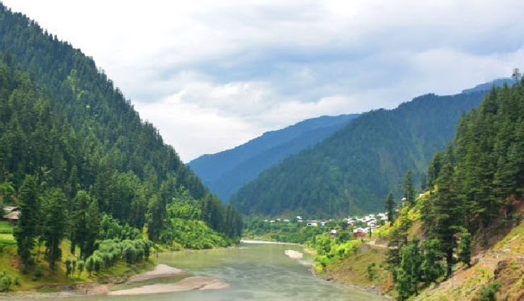 गर्मियों में घूमने के लिए कर सकते है इन हिल स्टेशन का चुनाव, देखने को मिलेंगी साफ-सुथरी जगह best hill stations in india for summer,summer destinations in india,hill stations to visit during summer,top hill stations for summer vacations,cool getaways in india for summer,scenic hill stations for summer retreats,popular summer hill stations in india,best summer holiday destinations in the hills,hill stations with pleasant weather in summer,must-visit hill stations in india for summer