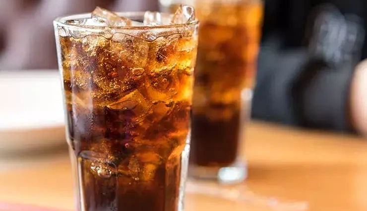 foods to avoid for women,fertility and diet,foods harmful for pregnancy,hormone-disrupting foods,unhealthy foods for women,foods that affect female hormones,infertility and nutrition,pregnancy diet tips,foods that harm reproductive health,foods that affect women’s health