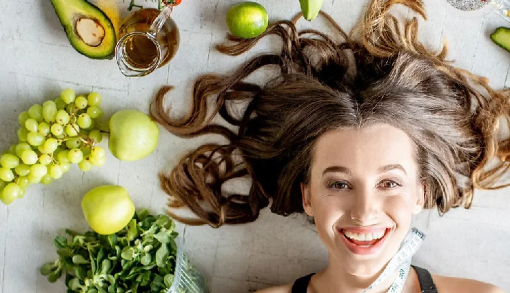 monsoon hair care,smelly hair remedies,damp hair in rainy season,hair odor in humidity,monsoon humidity hair tips,prevent hair smell,hair care in rainy weather,rainy season hair tips,how to keep hair fresh in monsoon,causes of smelly hair