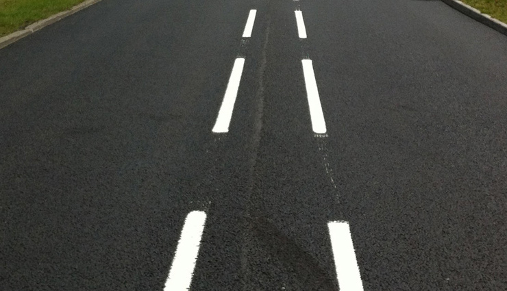 lines painted on road,meaning of lines painted on road